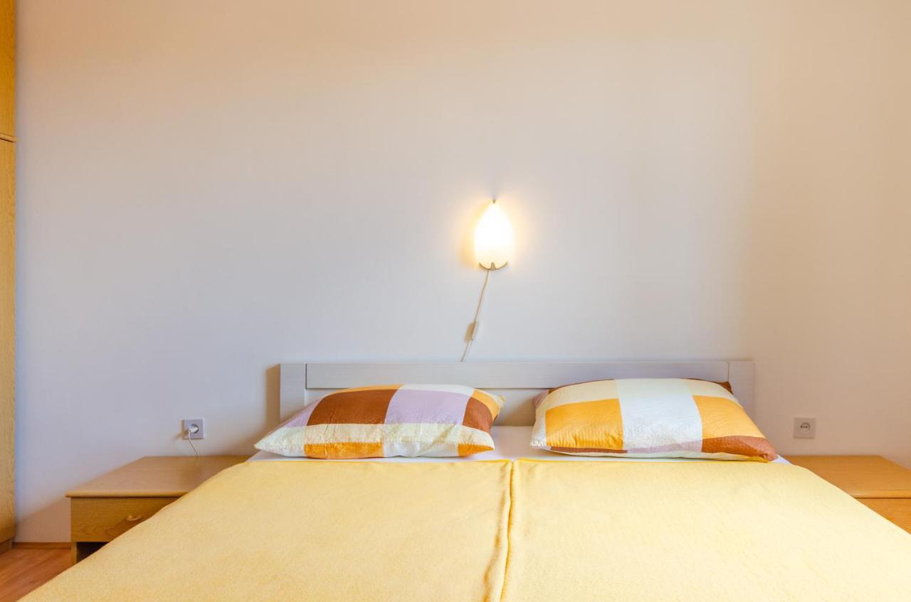 Apartmani Suncica Selce Buitenkant foto