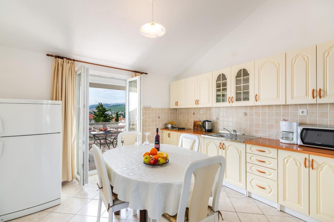 Apartmani Suncica Selce Buitenkant foto